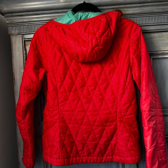 Patagonia Women's Nano Puff Hooded Jacket in Red Size XS - Picture 9 of 9